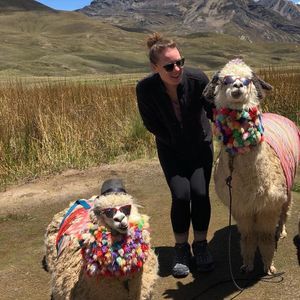 Meet your Posher, Caitlin